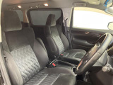 【7人乗り】ゆったりとした座り心地と、車内を広々と使える快適性に長けているので、快適な時間をお過ごしいただけます!