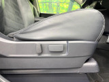 【パワーシート】スイッチ一つで簡単にシートの微調整が可能!電動だから力もいりません!快適なシートポジションにセットして、快適なドライブをお楽しみください。