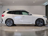 BMWでは重量配分にもこだわりがあり、FRモデルでは50:50とFFモデルでも60:40と前後の重量バランスにこだわり、軽快なハンドリングを実現しております。