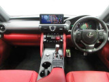 「中古車ハイブリッド保証」付き。ハイブリッド機構を無償で保証します。保証期間は、初度登録年月から10年目まで、またはロングラン保証が終わってから3年間。ただし累計走行距離が20万km以内です。