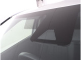TOYOTA SAFETY SENSEは道路状況、車両状態、天候状態及びドライバーの操作状況などによっては、作動しない場所があります。あくまで運転補助機能です。