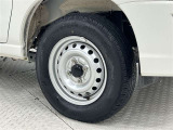 タイヤサイズは145/80R12(80/78N LT)!納車前の点検時にタイヤ交換させていただきます!