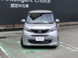 日産のアイデンティティ、Vモーショングリルを幅広メッキモールで表現したフロントグリル