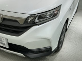 LEDヘッドライトは、点灯の瞬間から最大光量を発揮し、突然暗くなるトンネルなどでの安定感を高めます。