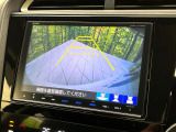 【バックカメラ】駐車時に後方がリアルタイム映像で確認できます。大型商業施設や立体駐車場での駐車時や、夜間のバック時に大活躍!運転スキルに関わらず、今や必須となった装備のひとつです!