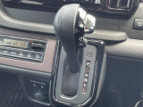 【 シフト 】スムーズなシフトチェンジで快適にお車を操縦していただけます!//
