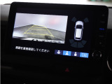 ◆リアワイドカメラシステム◆3種類の表示で後方確認をサポート♪セレクトレバーを「R」の位置に入れるとカメラ画像に切り替え。ノーマルビューでは従来のリアカメラと同様の標準的なビューで表示します!