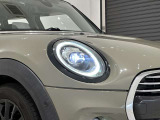 LEDヘッドライト・1目でMINIと分かる丸目のライトです。