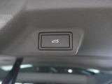 電動テールゲートは荷物て?両手か?ふさか?っていても開閉か?可能