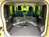 普段のお買い物や通勤、送迎等に十分な荷室スペースを確保しております。セカンドシートを倒すと、大きな荷物の積載も可能です♪