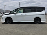 セレナ 1.4 e-POWER ハイウェイスターV 