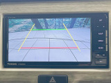 【バックカメラ】駐車時に後方がリアルタイム映像で確認できます。大型商業施設や立体駐車場での駐車時や、夜間のバック時に大活躍!運転スキルに関わらず、今や必須となった装備のひとつです!