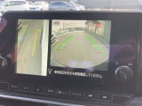 スイッチ操作により、「トップビュー」「フロントビュー」「サイドブラインドビュー」を切り替えが可能です。