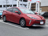 おひとり、恋人、ご友人、ご家族など、少人数でも大人数でもお出かけが楽しめます。この車で楽しいドライビングライフを送りましょう♪