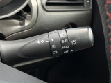 【 オートライト 】オートライトなのでライトの点け忘れを気にすることなく運転が出来ます♪