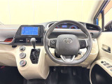 運転しやすいインパネ周りです。見やすいレイアウトで快適なドライブをサポートします☆☆