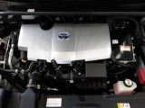 排気量は1800cc!エンジンとモーターが協調して走る先進のハイブリッドシステム。地球環境に優しいパワーユニットです!