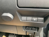 運転席右側に各種スイッチが集約されています!!