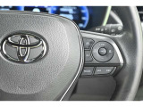 レーダークルーズコントロール(全車速追従機能付)付きです。車速に応じて追従支援してくれるので、ロングドライブも快適です。詳細は販売店スタッフまでおたずねください。