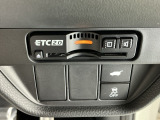 ETC2.0が標準装備です。高速道路の渋滞情報や静止画像提供などをナビとリンクして画面でお知らせします。また、高速道路の一時退出対象インターでは料金据え置きで一時退出もできます