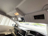 運転席・助手席にはバニティミラー付き♪身だしなみチェックできますよ(^^♪