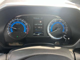 視認性の高いメーターで運転情報を的確に把握できます!