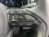 レーダークルーズコントロール(全車速追従機能付)付きです。車速に応じて追従支援してくれるので、ロングドライブも快適です。詳細は販売店スタッフまでおたずねください。