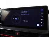 純正ナビを装備。タッチパネル式で使いやすく、お出かけもラクラクです。