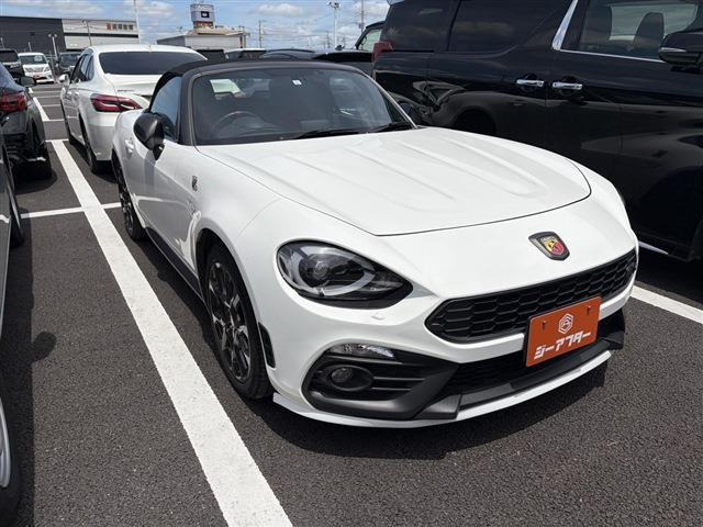 アバルト アバルト124スパイダー 