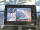 アラウンドビューモニターも装備しております。ご覧のように車体を真上か見たような映像なので、車庫入れの苦手なお客様ももうご心配いりません。