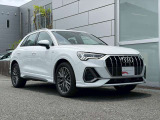 どの角度から見てもすぐに「Audi」だと分かり、時間が経っても古さを感じません。Audiの哲学であるタイムレスなデザインをすべての車に採用しています。