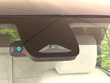 【トヨタセーフティセンス】走行中に前方の車両等を認識し、衝突しそうな時は警報とブレーキで衝突回避と被害軽減をアシスト。より安全にドライブをお楽しみいただけます。