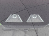 【スマートアシスト】走行中に前方の車両等を認識し、衝突しそうな時は警報とブレーキで衝突回避と被害軽減をアシスト。より安全にドライブをお楽しみいただけます。