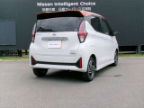 リヤガラスは外からの視線や紫外線をカットし、断熱効果にも優れたプライバシーガラスになっています!