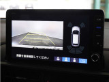◆リアワイドカメラシステム◆3種類の表示で後方確認をサポート♪セレクトレバーを「R」の位置に入れるとカメラ画像に切り替え。ノーマルビューでは従来のリアカメラと同様の標準的なビューで表示します!