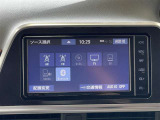 スマホのBluetoothと接続すれば、自分の好きな音楽を聴きながら運転ができます♪ 何処に行くときも、自分の好きな音楽で運転を楽しみましょう!