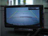 ◆バックカメラ◆リバースにするだけで映ります、後方の安全確認や、狭い駐車場での車庫入れ、雨の日や夜間など視界の悪い時に便利です!安全にバックする為には欠かせない装備です。