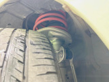 お車を安心してお乗りいただく為には、足回りの定期点検が欠かせません。サービスサポート(有償保証)では無料点検もご提供しており、安心のカーライフをお過ごしいただけるサポート体制が整っています。