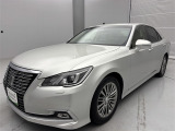 いらっしゃいませ。当社のクラウンをご覧いただき、ありがとうございます。お車についてのご質問やお見積りのご依頼、ご購入にあたってのご相談などお気軽にお問い合わせ下さい!