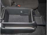 トヨタの認定中古車には、ロングラン保証が付いております。メーカーや年式を問わず1年間走行距離無制限の保証が付いておりますので、ご購入後も御安心ください。