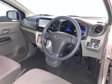 分かりやすく操作しやすい運転席まわりです☆