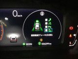 ホンダが推し進める総合先進安全装備のセンシング搭載! 衝突や斜線はみだしなどの危険が予測される時、センサーが警告。ヒューマンエラーを高度先進技術が補完してくれます。