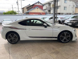 弊社では、全車『修復歴なし』のお車のみ取り扱っております。専任バイヤーによる厳選した仕入れの後、入庫後の車両チェックを行い、ネクステージが認定した高品質な中古車をご提供しております。