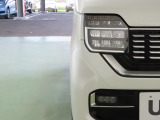LEDヘッドライトは、点灯の瞬間から光量を発揮し、突然暗くなるトンネルなどでの安定感を高めます。