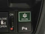 ★ECONスイッチ★ エコドライブを加速しよう!スイッチをONにすると、運転の仕方によるロスを抑え込み燃費をよくするようクルマが頑張ります(*^ー^*)燃費向上にチャレンジ♪
