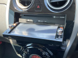 DVD再生&CD録音可!! 更に、Bluetooth対応ナビでスマホの中の音楽も聴くことができドライブなどに便利な機能です!