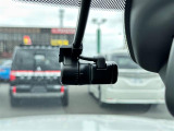【ドライブレコーダー】映像・音声などの運転中の記録を残します。事故などを起こした起こされた時の証拠になりえますので、もしも時でも安心ですね。