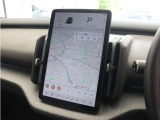 Googleアプリ/サービスが標準装備されているので、お手持ちのスマートフォンを接続することなく、普段どおりのデジタルライフを車内へ持ち込むことができます。