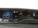 メ-タ-内のディスプレイには運転をサポートするさまざまな情報を表示