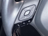 ハンドルのボタン操作でオーディオ等がコントロール出来ますので、利便性だけでなく事故防止にも繋がりますよ!